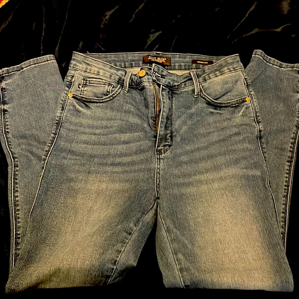 VGC. Judy Blue jeans size 13/31